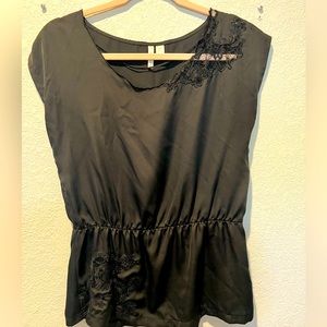 Lauren Conrad Silk top in size small.
